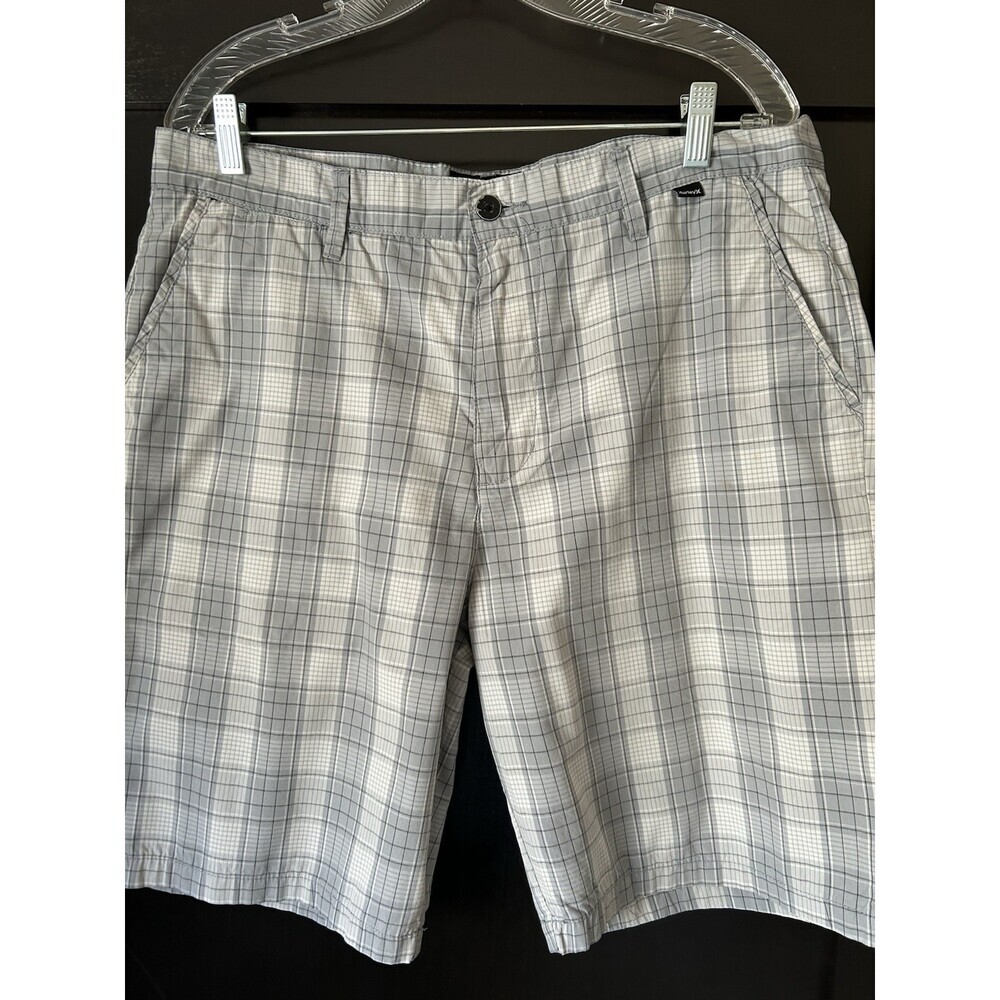 Hurley Men’s Shorts Sz 36 Inseam 9”, Light Blue Plaid. Very Nice Chino Shorts